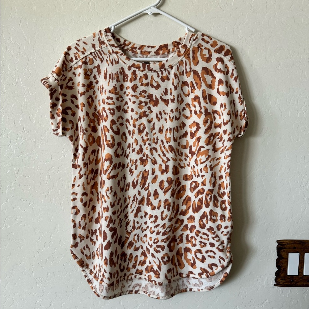 Leopard top
